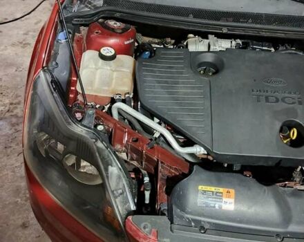 Оранжевый Форд Фокус, объемом двигателя 1.8 л и пробегом 300 тыс. км за 5600 $, фото 7 на Automoto.ua