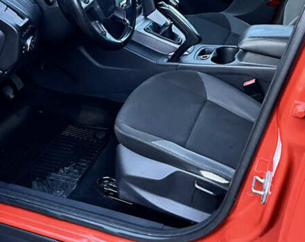 Помаранчевий Форд Фокус, об'ємом двигуна 1.6 л та пробігом 367 тис. км за 7400 $, фото 6 на Automoto.ua