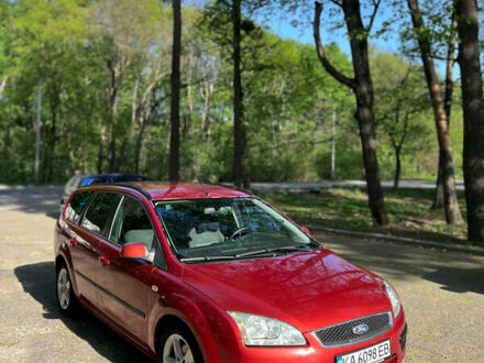 Форд Фокус 2006 у Києві на Automoto.ua Помаранчевий Форд Фокус, об'ємом двигуна 1.6 л та пробігом 360 тис. км за 4600 $, фото 1 на Automoto.ua