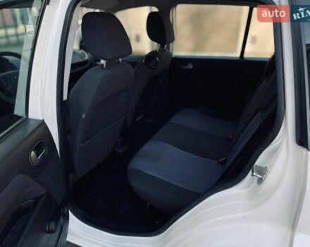 Белый Форд Фьюжн, объемом двигателя 1.6 л и пробегом 156 тыс. км за 5699 $, фото 20 на Automoto.ua