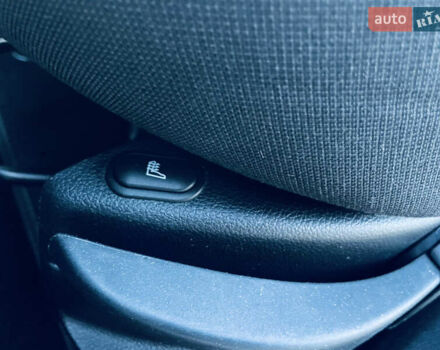 Білий Форд Фьюжен, об'ємом двигуна 1.4 л та пробігом 171 тис. км за 5699 $, фото 6 на Automoto.ua