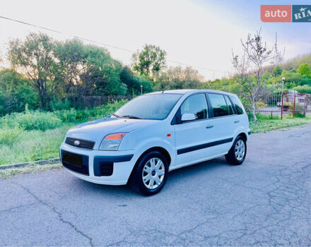 Білий Форд Фьюжен, об'ємом двигуна 1.4 л та пробігом 171 тис. км за 5699 $, фото 11 на Automoto.ua