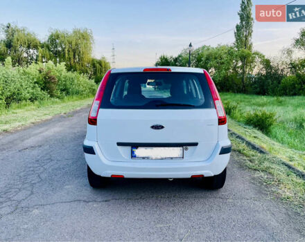 Білий Форд Фьюжен, об'ємом двигуна 1.4 л та пробігом 171 тис. км за 5699 $, фото 15 на Automoto.ua