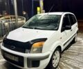 Білий Форд Фьюжен, об'ємом двигуна 1.4 л та пробігом 247 тис. км за 5777 $, фото 3 на Automoto.ua