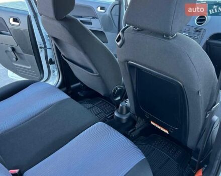 Білий Форд Фьюжен, об'ємом двигуна 1.6 л та пробігом 104 тис. км за 8250 $, фото 67 на Automoto.ua