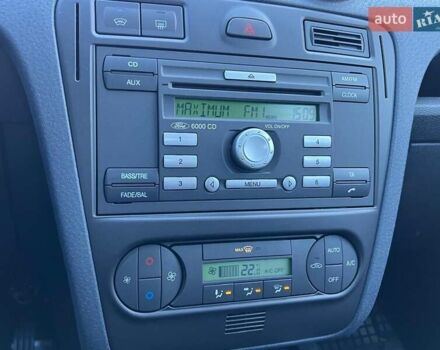 Білий Форд Фьюжен, об'ємом двигуна 1.6 л та пробігом 104 тис. км за 8250 $, фото 99 на Automoto.ua