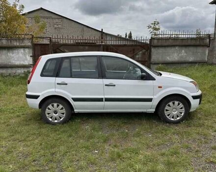 Білий Форд Фьюжен, об'ємом двигуна 1.4 л та пробігом 254 тис. км за 5100 $, фото 1 на Automoto.ua
