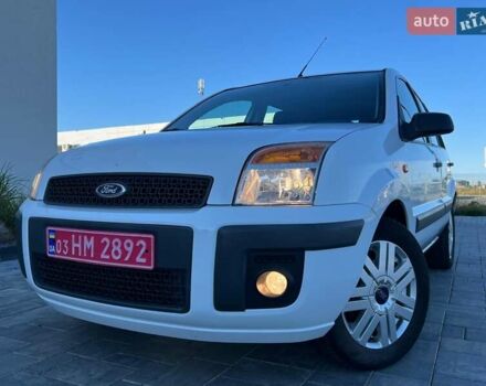 Білий Форд Фьюжен, об'ємом двигуна 1.6 л та пробігом 104 тис. км за 8250 $, фото 11 на Automoto.ua