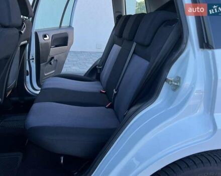 Білий Форд Фьюжен, об'ємом двигуна 1.6 л та пробігом 104 тис. км за 8250 $, фото 58 на Automoto.ua