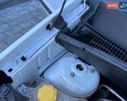 Білий Форд Фьюжен, об'ємом двигуна 1.6 л та пробігом 104 тис. км за 8250 $, фото 97 на Automoto.ua