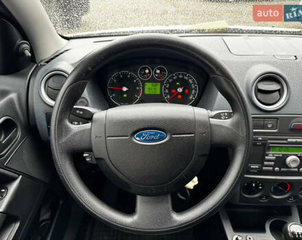 Білий Форд Фьюжен, об'ємом двигуна 1.4 л та пробігом 151 тис. км за 6500 $, фото 11 на Automoto.ua