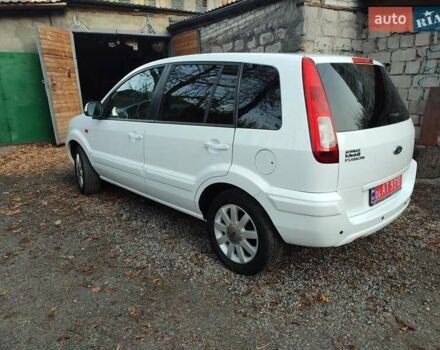 Білий Форд Фьюжен, об'ємом двигуна 1.4 л та пробігом 169 тис. км за 6300 $, фото 6 на Automoto.ua