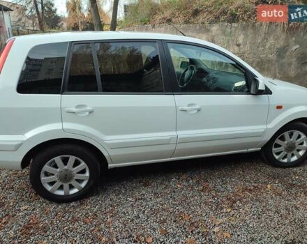 Білий Форд Фьюжен, об'ємом двигуна 1.4 л та пробігом 169 тис. км за 6300 $, фото 4 на Automoto.ua