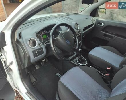 Білий Форд Фьюжен, об'ємом двигуна 1.4 л та пробігом 169 тис. км за 6300 $, фото 11 на Automoto.ua