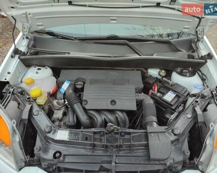 Білий Форд Фьюжен, об'ємом двигуна 1.4 л та пробігом 169 тис. км за 6300 $, фото 21 на Automoto.ua