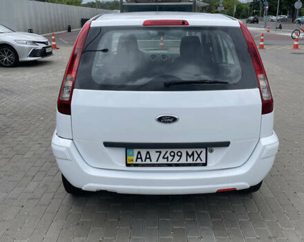 Белый Форд Фьюжн, объемом двигателя 1.6 л и пробегом 252 тыс. км за 4500 $, фото 1 на Automoto.ua