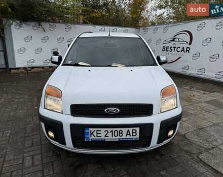 Білий Форд Фьюжен, об'ємом двигуна 1.4 л та пробігом 151 тис. км за 6500 $, фото 4 на Automoto.ua