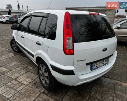 Білий Форд Фьюжен, об'ємом двигуна 1.4 л та пробігом 151 тис. км за 6500 $, фото 2 на Automoto.ua