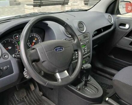 Білий Форд Фьюжен, об'ємом двигуна 0 л та пробігом 130 тис. км за 6900 $, фото 5 на Automoto.ua