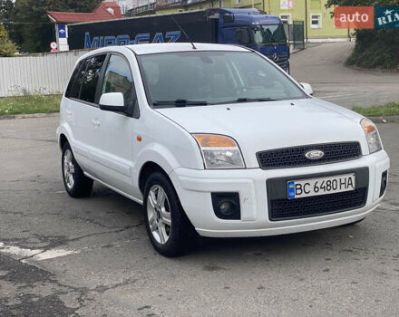 Белый Форд Фьюжн, объемом двигателя 1.39 л и пробегом 164 тыс. км за 5499 $, фото 1 на Automoto.ua