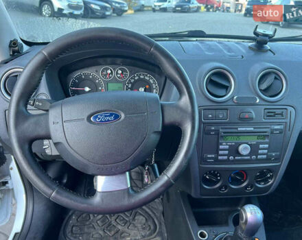 Белый Форд Фьюжн, объемом двигателя 1.4 л и пробегом 162 тыс. км за 6490 $, фото 21 на Automoto.ua