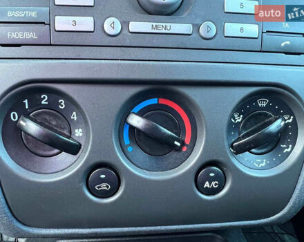 Белый Форд Фьюжн, объемом двигателя 1.4 л и пробегом 162 тыс. км за 6490 $, фото 26 на Automoto.ua