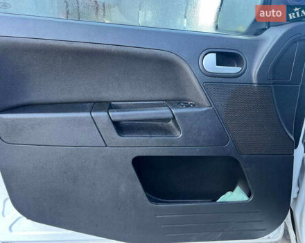 Белый Форд Фьюжн, объемом двигателя 1.4 л и пробегом 162 тыс. км за 6490 $, фото 14 на Automoto.ua