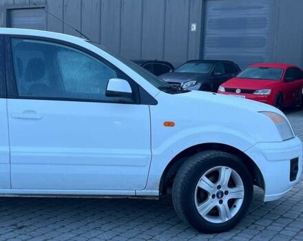 Білий Форд Фьюжен, об'ємом двигуна 1.4 л та пробігом 162 тис. км за 6490 $, фото 10 на Automoto.ua