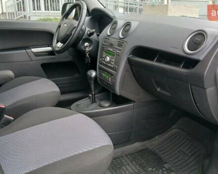 Білий Форд Фьюжен, об'ємом двигуна 0 л та пробігом 130 тис. км за 6900 $, фото 15 на Automoto.ua