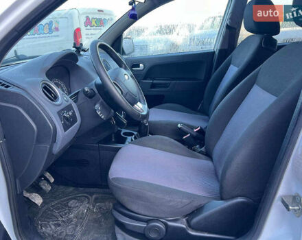 Белый Форд Фьюжн, объемом двигателя 1.4 л и пробегом 162 тыс. км за 6490 $, фото 18 на Automoto.ua