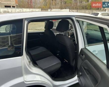 Белый Форд Фьюжн, объемом двигателя 1.6 л и пробегом 130 тыс. км за 5700 $, фото 8 на Automoto.ua