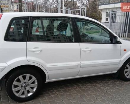 Білий Форд Фьюжен, об'ємом двигуна 0 л та пробігом 130 тис. км за 6900 $, фото 4 на Automoto.ua