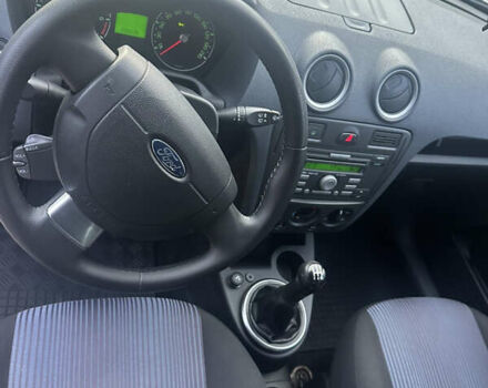 Белый Форд Фьюжн, объемом двигателя 1.39 л и пробегом 201 тыс. км за 5500 $, фото 9 на Automoto.ua