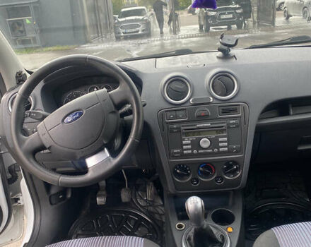 Белый Форд Фьюжн, объемом двигателя 1.39 л и пробегом 164 тыс. км за 5499 $, фото 14 на Automoto.ua