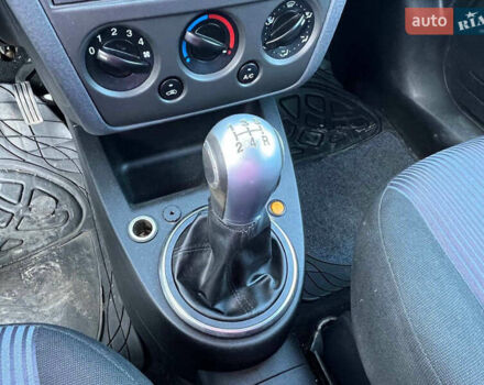 Белый Форд Фьюжн, объемом двигателя 1.4 л и пробегом 162 тыс. км за 6490 $, фото 27 на Automoto.ua