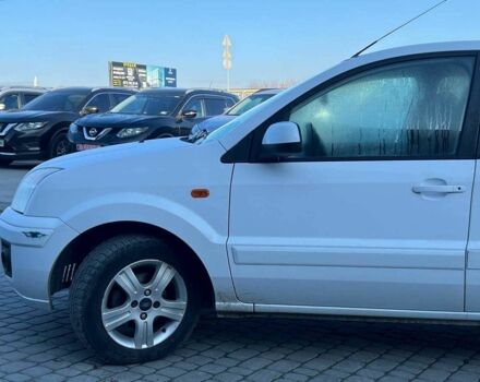 Білий Форд Фьюжен, об'ємом двигуна 1.4 л та пробігом 162 тис. км за 6490 $, фото 2 на Automoto.ua