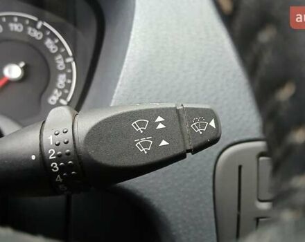 Білий Форд Фьюжен, об'ємом двигуна 0 л та пробігом 130 тис. км за 6900 $, фото 14 на Automoto.ua