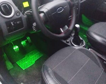 Білий Форд Фьюжен, об'ємом двигуна 1.6 л та пробігом 184 тис. км за 6300 $, фото 3 на Automoto.ua