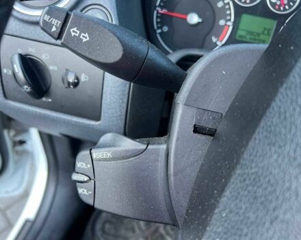 Білий Форд Фьюжен, об'ємом двигуна 1.4 л та пробігом 162 тис. км за 6490 $, фото 23 на Automoto.ua