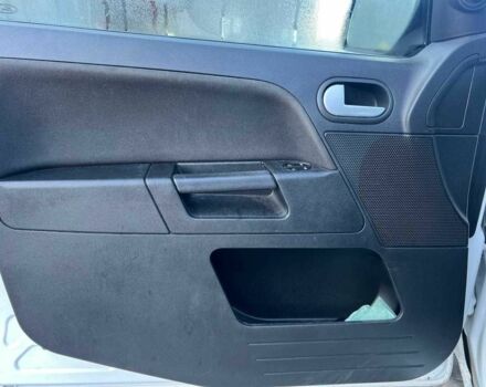 Білий Форд Фьюжен, об'ємом двигуна 1.4 л та пробігом 162 тис. км за 6490 $, фото 14 на Automoto.ua