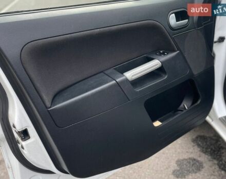 Білий Форд Фьюжен, об'ємом двигуна 1.6 л та пробігом 157 тис. км за 6999 $, фото 8 на Automoto.ua