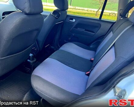 Білий Форд Фьюжен, об'ємом двигуна 14 л та пробігом 148 тис. км за 5700 $, фото 11 на Automoto.ua