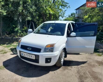 Форд Фьюжн 2012 в Черкассах на Automoto.ua Белый Форд Фьюжн, объемом двигателя 1.4 л и пробегом 155 тыс. км за 5600 $, фото 5 на Automoto.ua