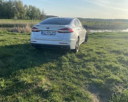 Белый Форд Фьюжн, объемом двигателя 2 л и пробегом 165 тыс. км за 14500 $, фото 3 на Automoto.ua