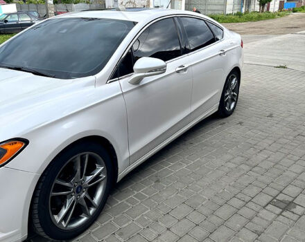 Форд Фьюжен 2012 у Дніпро (Дніпропетровську) на Automoto.ua Білий Форд Фьюжен, об'ємом двигуна 2 л та пробігом 193 тис. км за 11200 $, фото 2 на Automoto.ua