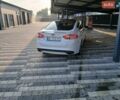 Білий Форд Фьюжен, об'ємом двигуна 2 л та пробігом 250 тис. км за 8500 $, фото 3 на Automoto.ua