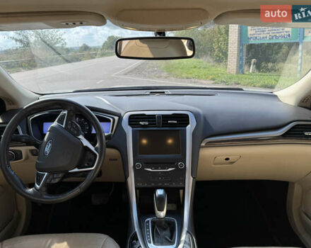 Белый Форд Фьюжн, объемом двигателя 2 л и пробегом 226 тыс. км за 10299 $, фото 13 на Automoto.ua