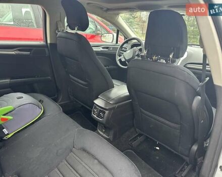 Білий Форд Фьюжен, об'ємом двигуна 2.5 л та пробігом 117 тис. км за 8500 $, фото 6 на Automoto.ua