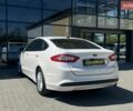 Білий Форд Фьюжен, об'ємом двигуна 2 л та пробігом 182 тис. км за 12800 $, фото 4 на Automoto.ua