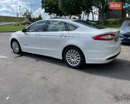 Білий Форд Фьюжен, об'ємом двигуна 2 л та пробігом 168 тис. км за 12300 $, фото 3 на Automoto.ua